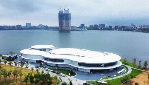 以技術展未來城市窗口 飛利浦商顯助力上海臨港規劃展示中心打造'滴水云廳'，開啟中會展云新體驗